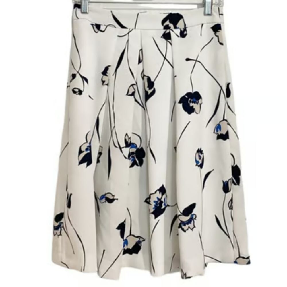 🔥Clearance🔥 Zara blue flower midi skirt